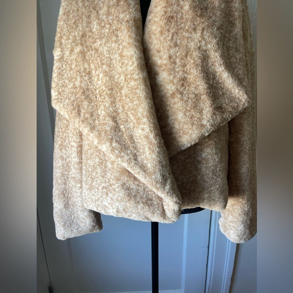 Jack by BB Dakota soft & cozy faux fur jacket, blush/cream/neutral mix, size M - Picture 5 of 5